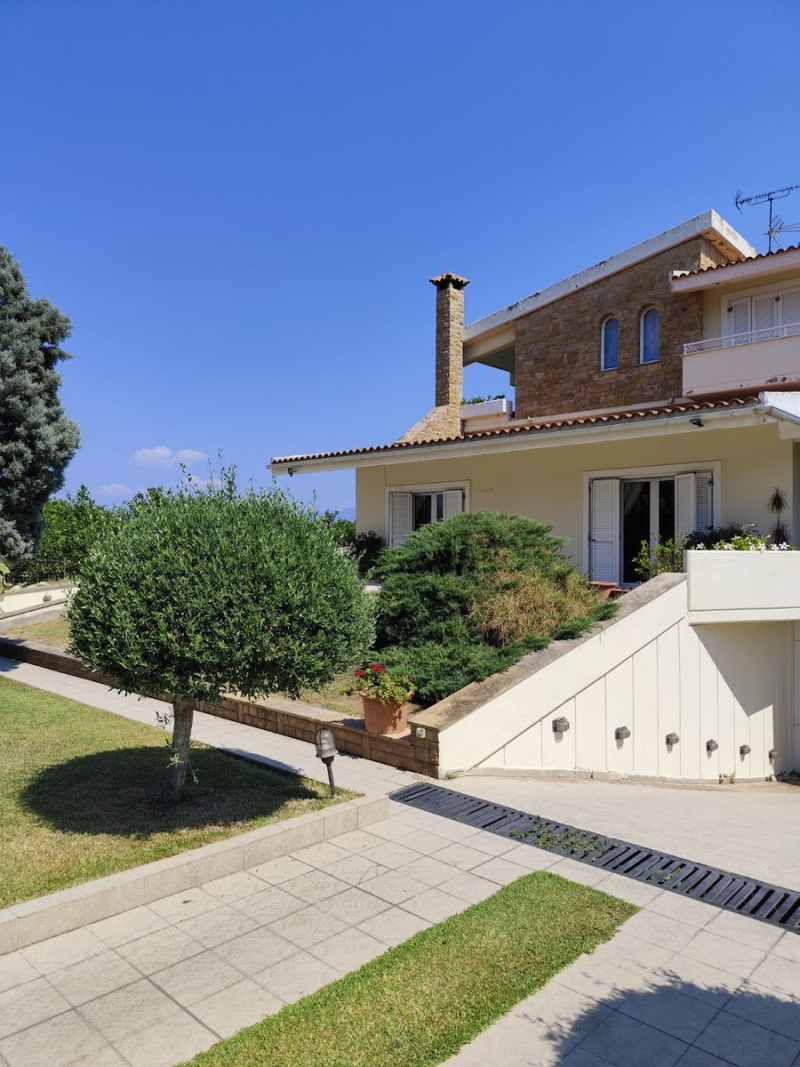 property-img